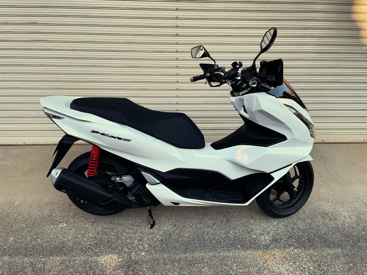 PCX160リヤサス交換